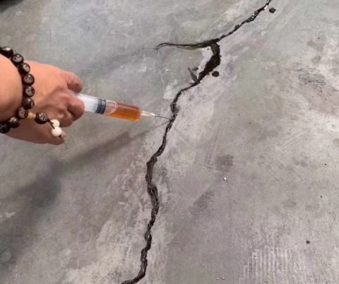 琼山混凝土裂缝修补技术详解​